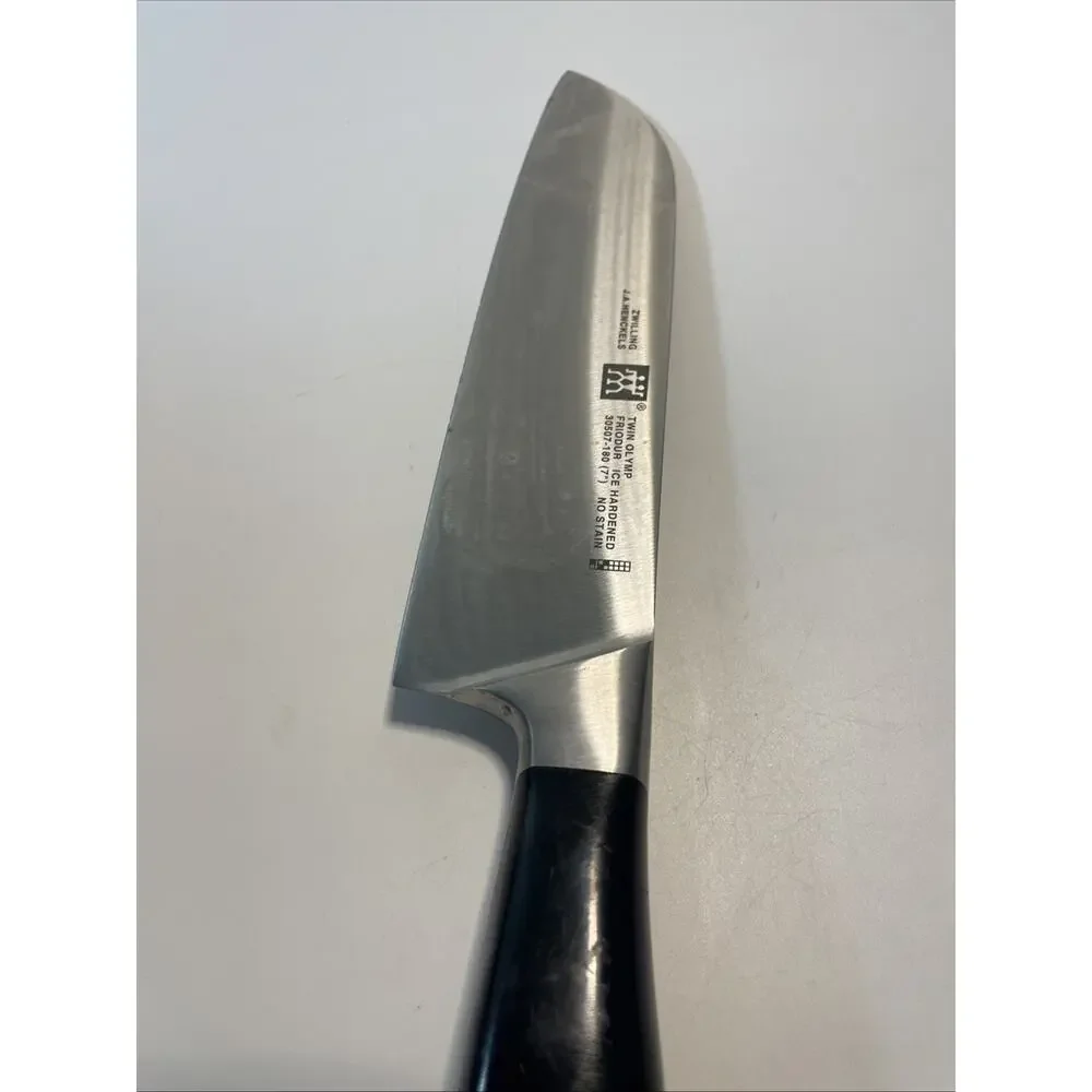 ZWILLING J.A. HENCKELS 30507-180 Size 7 inch Chef's Knife
